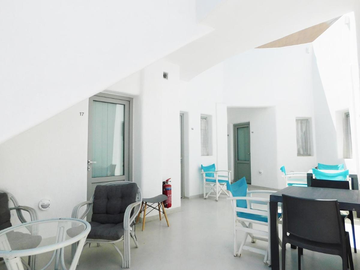Thera Victory Center ฟิรา ภายนอก รูปภาพ